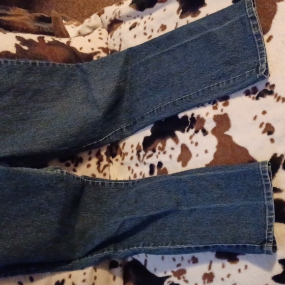 GLORIA VANDERBILT WOMENS JEANS, SIZE 12, IN GREAT SHAPE. - Picture 3 of 7